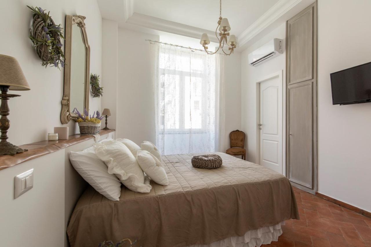 Dimora Mazzarino Bed & Breakfast